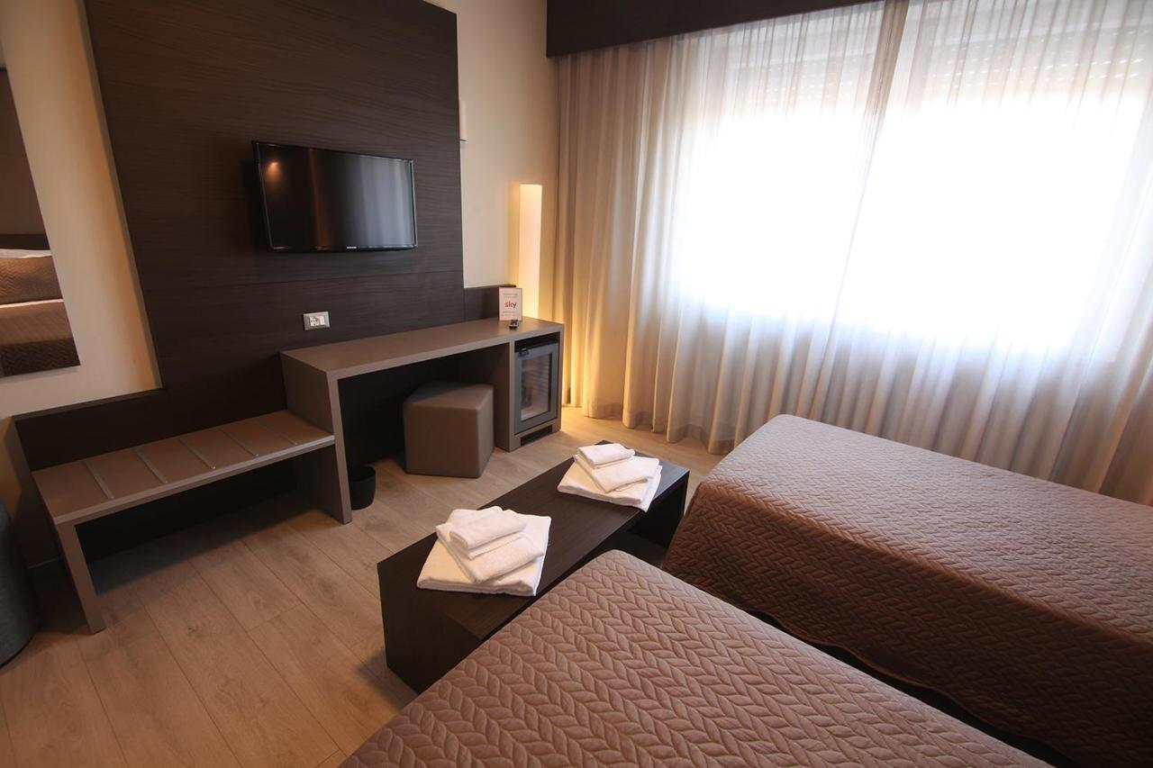Hotel Santin Порденоне Екстериор снимка