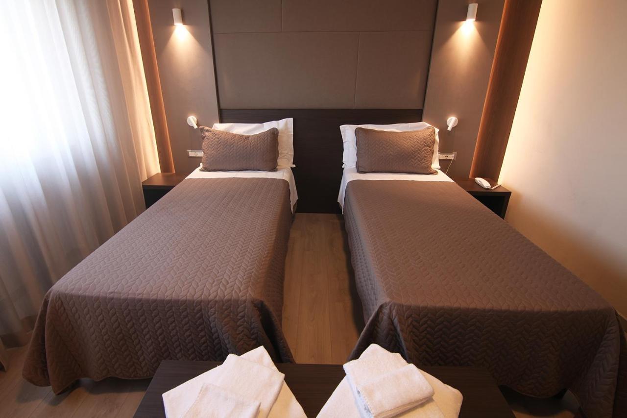 Hotel Santin Порденоне Екстериор снимка