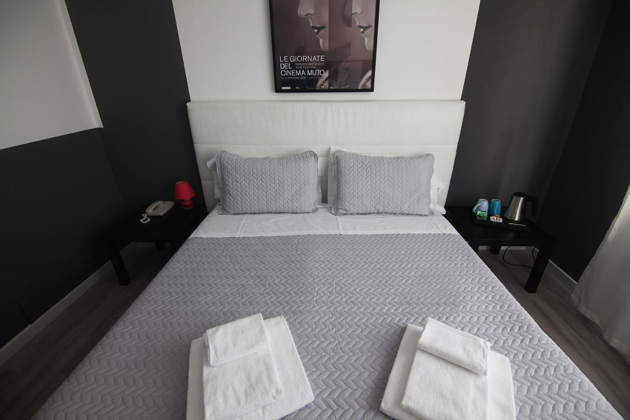 Hotel Santin Порденоне Екстериор снимка