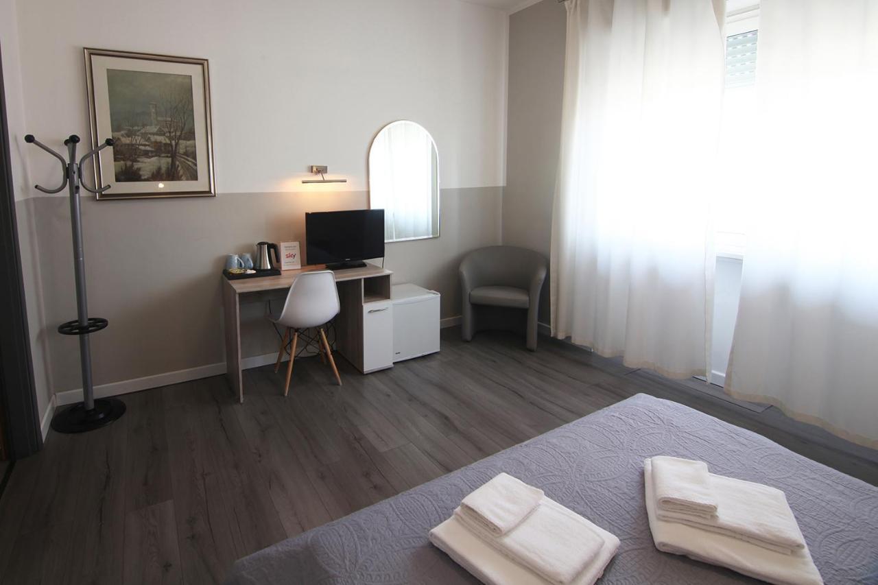 Hotel Santin Порденоне Екстериор снимка