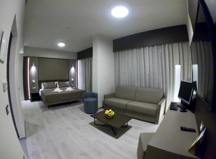 Hotel Santin Порденоне Екстериор снимка