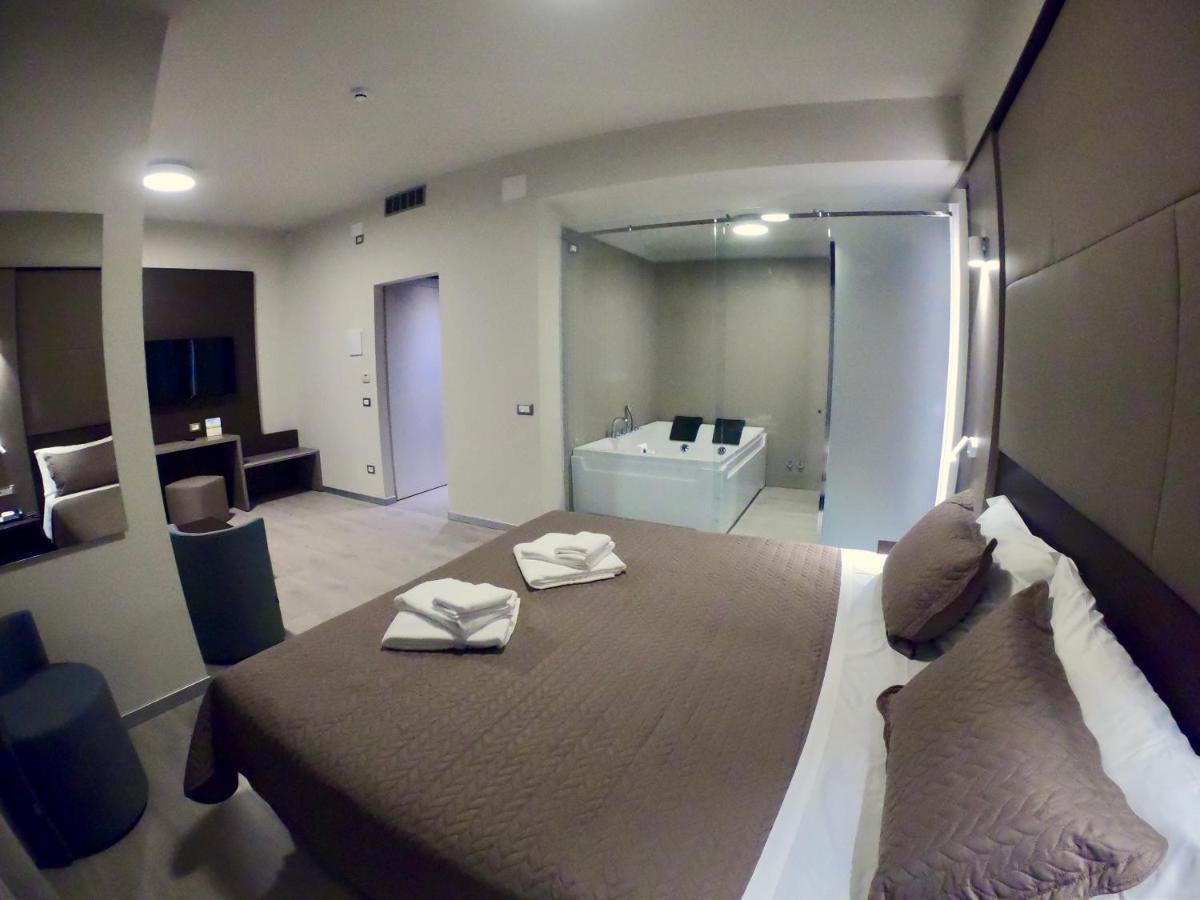 Hotel Santin Порденоне Екстериор снимка